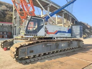 Second Hand Zoomlion 200T Crawler Crane Low Working Hours Stable Performance Heavy Duty Track Crane With Complete Boom - Product Image 6