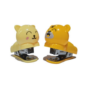 دباسة كرتونية لطيفة مخصصة شكل حيوان يدوي دباسة صغيرة - Product Image 1