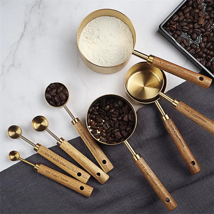 Eco Friendly Brushed Gold Wood Handle 8 Piece Cake Baking Metal Stainless Steel Measuring Cups And Spoons Set