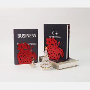 New Design Decorative Red Strawberry Iron Metal Bookends with Non-slip Pad for Kids Desk <b>School</b> Office Desk Decoration - Product Image 5