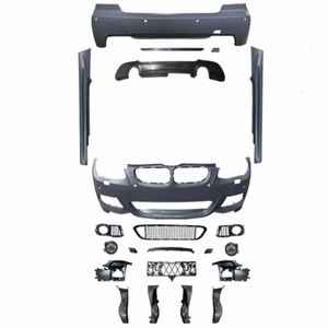 2025 nouveau Kit de carrosserie de Style <span class=keywords><strong>E92</strong></span> m-tech amélioré pour <span class=keywords><strong>BMW</strong></span> série 3 2006-2012y <span class=keywords><strong>E92</strong></span> mise à niveau pare-chocs de voiture accessoires de voiture capot de pièces automobiles - Product Image 4