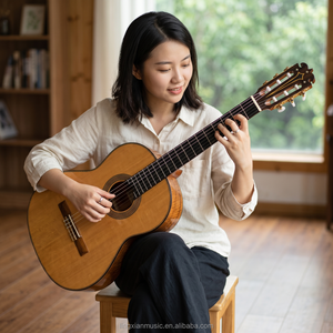 Guitare flamenco artisanale de style <span class=keywords><strong>Maldonado</strong></span>, table en épicéa massif, dos et côtés en érable flammé, finition rouge espagnole - Product Image 4