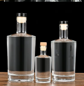 Botellas de Vidrio Redondas Selladas con Corcho, Impresas con Serigrafía, para Whisky, Vino y Licores, Venta al Por Mayor - Product Image 2
