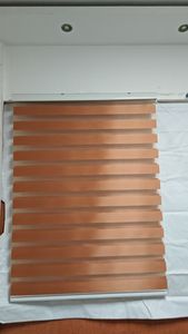 Modern Smart Motorized Battery Powered Electric <strong>Blinds</strong> Horizontal Pattern Light Filtering Window Polyester Built-In Plain - Product Image 5