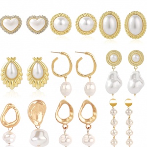 Pendientes de Perlas de Imitación Modernos de Acero Inoxidable Chapado en Oro de 14K para Mujer, Joyería para Fiestas - Product Image 1