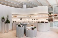 Dubai Luxury Perfume Shop Interior Design Décoration Présentoirs Magasin de maquillage Présentoir en bois pour huiles essentielles Étagère murale