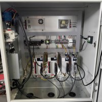 Robot de palettisation à intégration transparente avec synchronisation du convoyeur et composants étanches pour lignes d'assemblage
