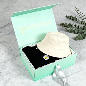 Boîte cadeau en carton, design personnalisé, boîte à chaussettes de luxe à clapet, emballage magnétique, vêtements, mode, pull, laminage mat - Product Image 3