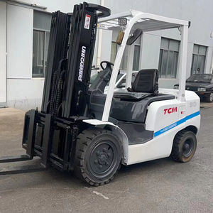 Montacargas Diésel Usado TCM 3T de 3 Toneladas con Motor Isuzu, Origen Japón, Capacidad de 3000 kg, Neumáticos Sólidos/Neumáticos - Product Image 1