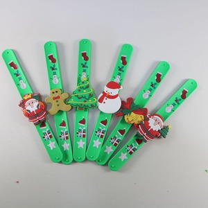 I regali creativi della <span class=keywords><strong>serie</strong></span> natalizia simpatico cartone animato sono entrambi bellissimi braccialetti in Silicone squisito - Product Image 2