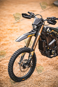 Batería de Litio de Alta Velocidad de 24.5KW 74V 60AH para Motocicleta con Marco de Aluminio, Edición Black Carbon, para Adultos - Product Image 4