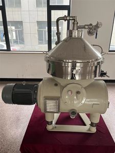 Séparateur centrifuge à disque industriel pour huile diesel, eau, séparation, équipement, séries de centrifugeuses verticales, vente chaude - Product Image 4