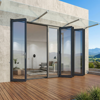 Porte pliante moderne en aluminium avec système de fermeture silencieuse pour éviter les bruits d'impact, idéale pour les cloisons intérieures de salon, d'entrée ou d'hôpital