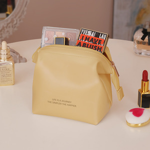 Bolsa de Cosméticos de PU Blanca, Estuche de Viaje Portátil para Maquillaje - Product Image 4