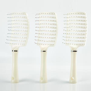 Spazzola Districante Ventilata con Logo Personalizzato per Capelli Bagnati e Asciutti, Pettine Curvo Grande Cavo per Styling Volumizzante, Strumenti Professionali da Salone - Product Image 4