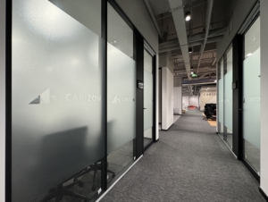 Thân thiện với môi trường bền vững vách ngăn kính khung nhôm 10 + 10mm đôi kính phân vùng kính cường lực - Product Image 4