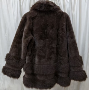 Cappotto Invernale da <span class=keywords><strong>Donna</strong></span> Ecologico in Finta <span class=keywords><strong>Pelliccia</strong></span> Spessa Color Caffè, Giacca Lussuosa e Calda <span class=keywords><strong>con</strong></span> Cintura - Product Image 6