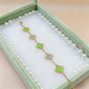 Pulsera de <span class=keywords><strong>Acero</strong></span> <span class=keywords><strong>Inoxidable</strong></span> Directo de Fábrica, Nueva Colección de Joyería de Trébol de Cuatro Hojas con Baño de Oro de 18K, Serie Lenguaje de Flores, Superventas - Product Image 6