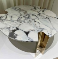Table basse gigogne de luxe 2 pièces, plateau en marbre fritté personnalisé, pieds en acier inoxydable doré, mobilier de salon pour villa et hôtel