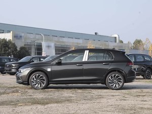Vehículos Usados Pequeños Volkswagen Golf 2023 280TSI DSG R-Line Sedán VW 5 Plazas 1.4T 150 CV L4 Gasolina Completamente Equipado Impecable - Product Image 5