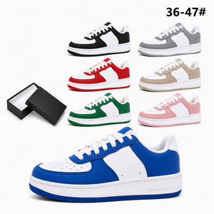 Baskets classiques en cuir bicolores multicolores unisexes à semelle plate pour l'extérieur, le skate et la marche, prêtes à être expédiées - Product Image 5