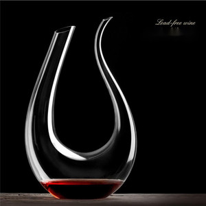 Carafe à <span class=keywords><strong>vin</strong></span> élégante en cristal en forme <span class=keywords><strong>de</strong></span> U avec poignée pratique, <span class=keywords><strong>aérateur</strong></span> à <span class=keywords><strong>vin</strong></span> en verre <span class=keywords><strong>de</strong></span> haute qualité pour bar à domicile <span class=keywords><strong>de</strong></span> luxe et restaurant - Product Image 4
