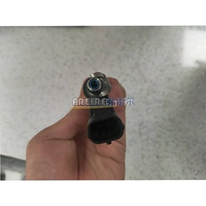 Ricambi auto nuovo ugello iniettore carburante per <span class=keywords><strong>Peugeot</strong></span> 308 3008 Citroen C4 <span class=keywords><strong>PICASSO</strong></span> 1.2T iniettore olio OE 9822715980 YL01401380 - Product Image 6