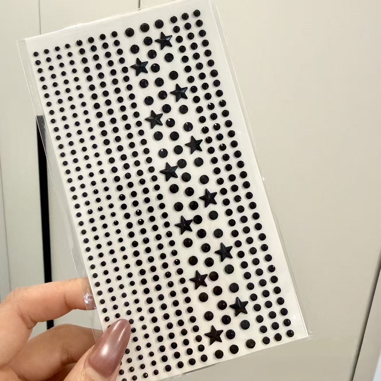 06