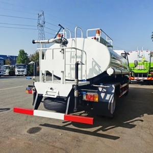 Camión Cisterna de Agua Isuzu 600P 4X2 de 5000 Litros y 5 CBM de Marca Japonesa en Venta - Product Image 5