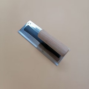 Esparcidor flexible de acero inoxidable para revestimiento de hormigón - Product Image 2