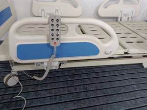 <span class=keywords><strong>Lit</strong></span> d'hôpital <span class=keywords><strong>électrique</strong></span> Rayman de haute qualité, 3 fonctions, avec matelas et poteau pour perfusion, pour hôpital et clinique - Product Image 3