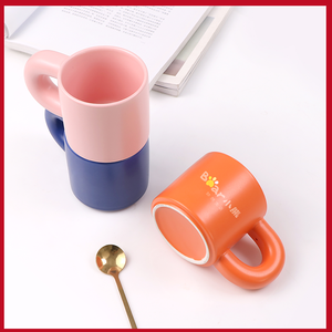 Taza de estética nórdica Café de cerámica Latte Chubby Matte Taza azul marino mate Impresión en tazas personalizadas - Product Image 4