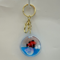 Porte-clés rond en acrylique liquide, breloque personnalisée avec sangle, paillettes, poisson, pingouin, ours, Père Noël pour cadeau souvenir