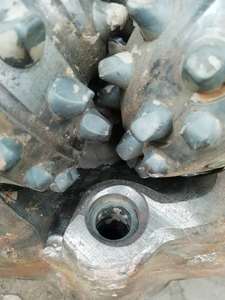 Bán chất lượng tốt thứ hai tay sử dụng khoan dầu bit bán phế liệu tricone Rock Bit khoan bit để bán - Product Image 6