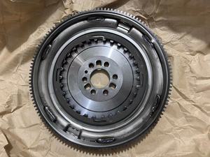 03C105266S 03C105266Q 03C 105 266 <span class=keywords><strong>S</strong></span> 415051809 플라이휠 for 파사트 라비다 폴로 보라 파사트 CC 골프 투란 최상 옥타비아 - Product Image 3