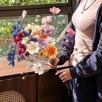 Bunga Gerbera Daisy Buatan Sentuhan Sutra Seperti Asli untuk Dekorasi Pernikahan, Boho, dan Hiasan Tengah Meja Rumah