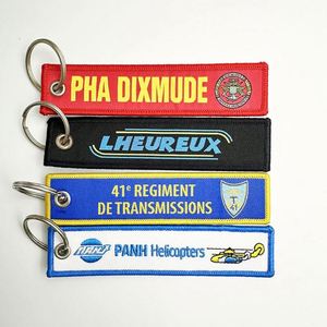 Porte-clés en tissu personnalisables avec broderie de logo sur mesure pour la vente en gros / Étiquettes de clés personnalisées - Product Image 2