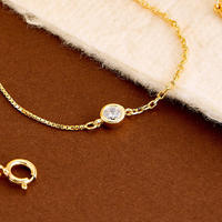 Bracelet minimaliste en chaîne dorée pour femme, avec breloque en pierre de cristal, élégant, à porter au quotidien, bijoux empilables