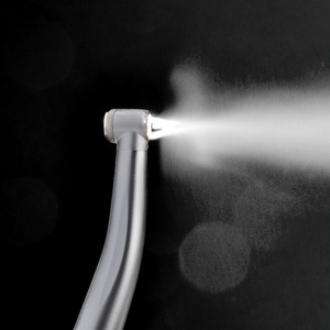 Turbina Dental de Alta Velocidad Innovadora con LED en Forma de Anillo, Conexión Rápida y Extracción Fácil de Agujas - Product Image 1