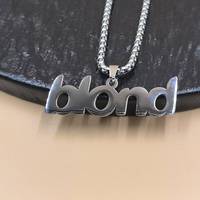 A123 Blond Pendentif Collier Nouveau Hot-Selling En Acier Inoxydable Lettre Colliers À La Mode Cool À La Mode Personnalisé Chandail Chaîne