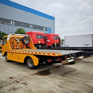 New Hot Sale Howo 4x2 Diesel Manual <b>Flatbed</b> Wrecker Towing <b>Truck</b> 4 Ton Road Recovery for Vehicle Rescue - Product Image 2