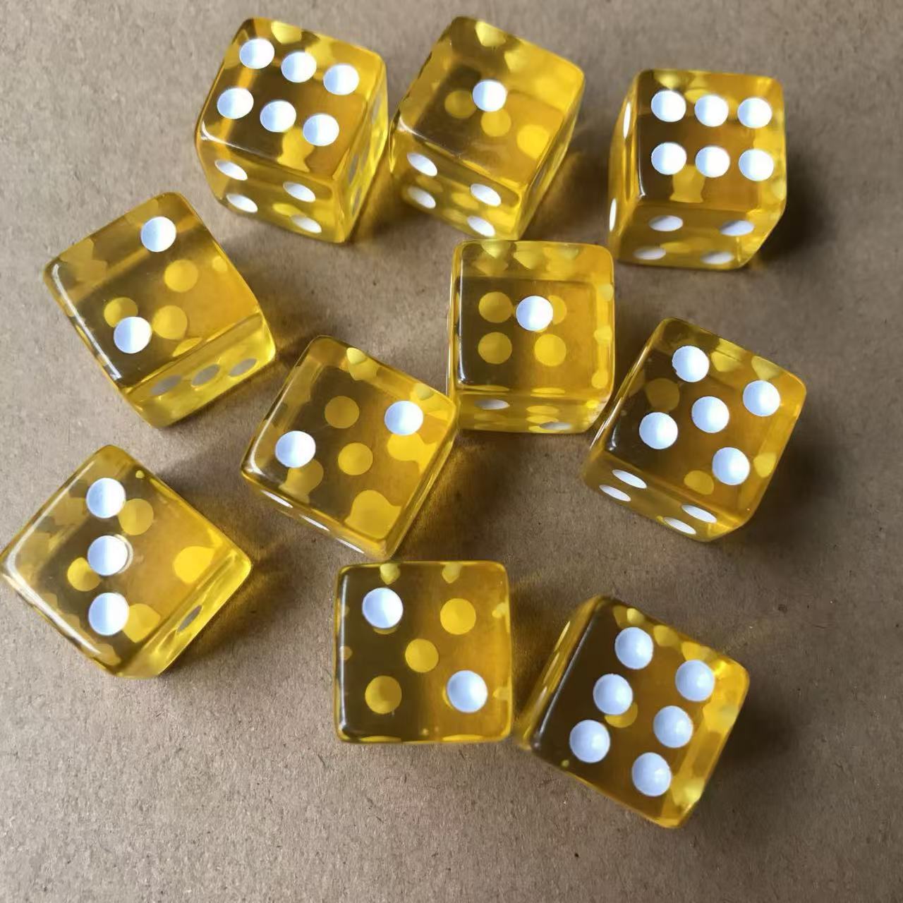 Jaune
