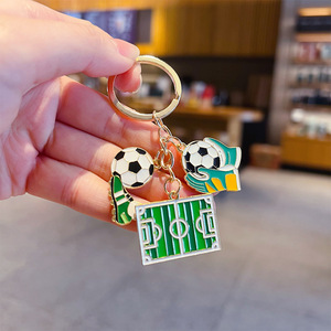Porte-clés en alliage sur le thème du football, pendentif de sac de fan de dessin animé, petit accessoire cadeau – Vente directe usine - Product Image 3