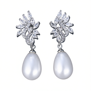 Pendientes de Oro Blanco E4035 con Perlas Cultivadas AAA en Forma Barroca para Boda, Estilo Clásico para Mujer - Product Image 1