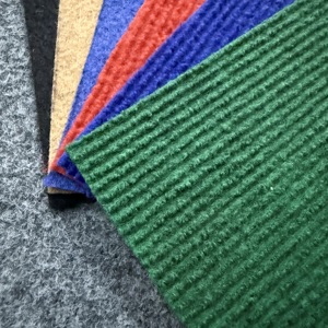 Moquette d'exposition en côtes avec revêtement en <span class=keywords><strong>film</strong></span>, rouleau <span class=keywords><strong>de</strong></span> moquette en polyester coloré pour événement - Product Image 2