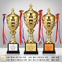 Trophées et médailles personnalisés de luxe en métal plaqué or avec impression UV pour la Coupe du Monde des Sports