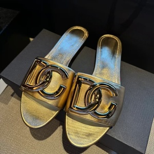 Luxury Designer Women's Shoes Glossy Outdoor <b>Slides</b> Comfortable Casual Footwear Summer Trend Wholesale Custom Logo Flat Sandals - Product Image 1