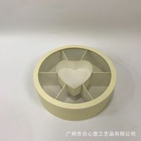 Op maat gemaakte grote ronde fruit- en bloemen geschenkdoos met venster, meerdere compartimenten, composietkarton, 'Hug Bucket'-design