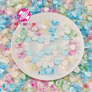 Caramelos de Mesa con Forma de Corazón al Por Mayor, OEM, Aliento Fresco, Diferentes Sabores de Frutas, Dulces, Caramelos de Menta Fresca, Tabletas de Caramelo Prensadas - Product Image 1