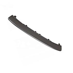 Pour <span class=keywords><strong>AUDI</strong></span> <span class=keywords><strong>A3</strong></span> 2010-2013 <span class=keywords><strong>S</strong></span>-<span class=keywords><strong>Line</strong></span> Moulage de pare-chocs avant OE 8P0807110D1RR Panneau de couverture inférieur - Product Image 2